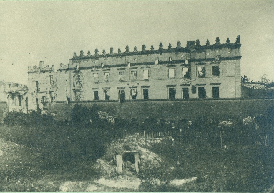 Fot. Ruiny zamku w Krupem. Widok od strony zachodniej (fot. Jaworski 1926, Archiwum WUOZ Lublin, Delegatura w Chełmie)