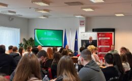 6df2ef9b-e31d-4f44-a2fe-f2c5a4a93347