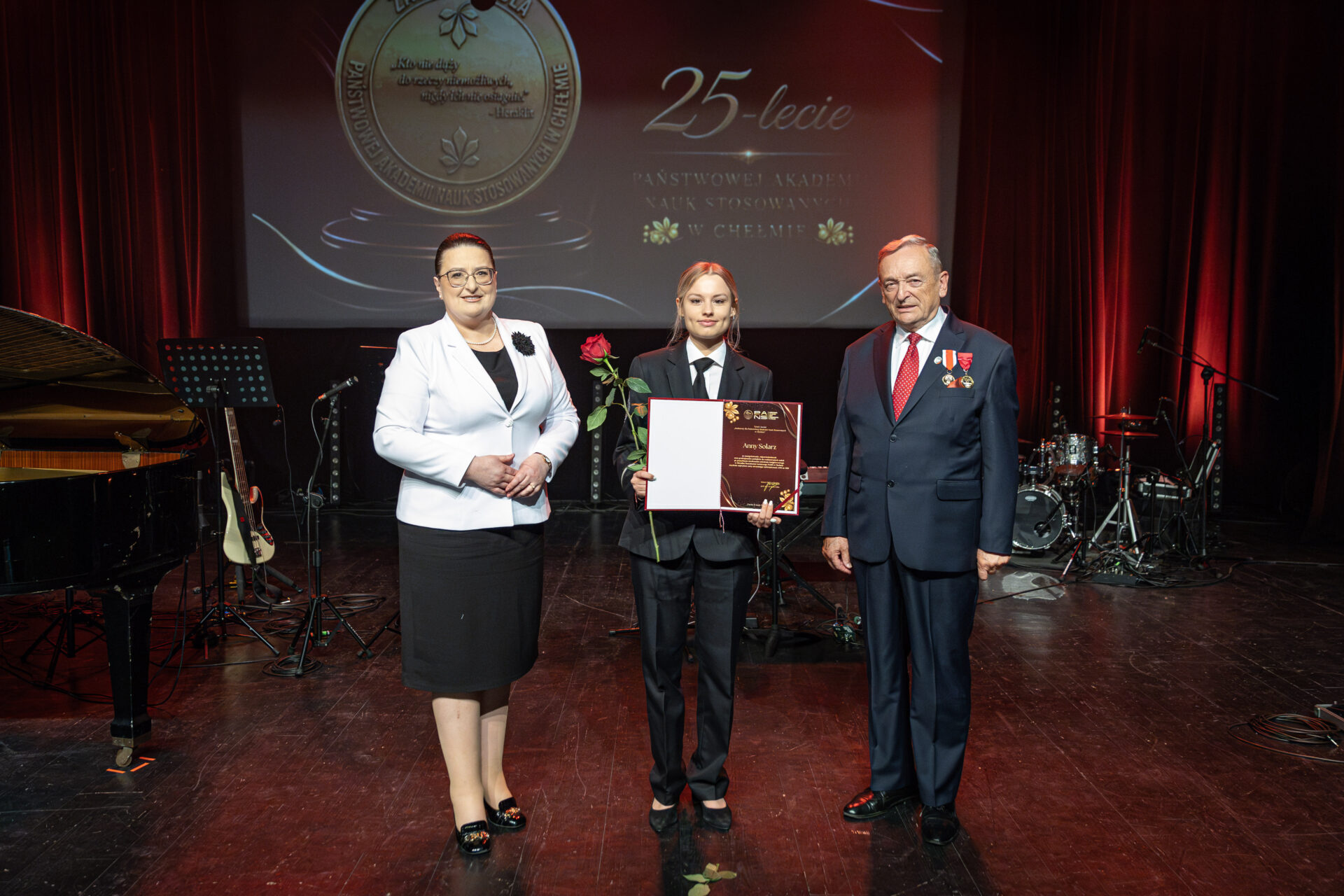 500. zaświadczenie o&nbsp;ukończeniu szkolenia lotniczego w&nbsp;Ośrodku Kształcenia Lotniczego PANS w&nbsp;Chełmie