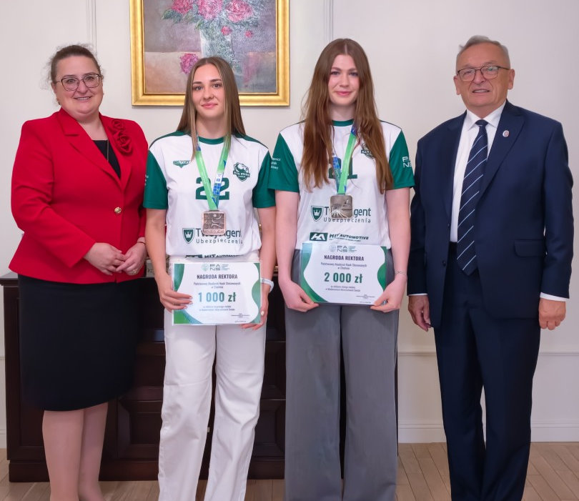 JM Rektor nagrodziła medalistki Akademickich Mistrzostw Świata